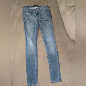 Hollister Low Rise Jean Legging Size 1 Short